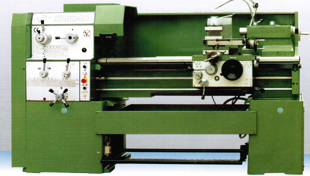 Gap Lathe Machine / Tornos (CD6250B) (65mm Spindle Hole)