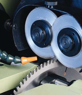 Grinding Wheels for Cutting Tools in Thewoodworking and Plastics Industry